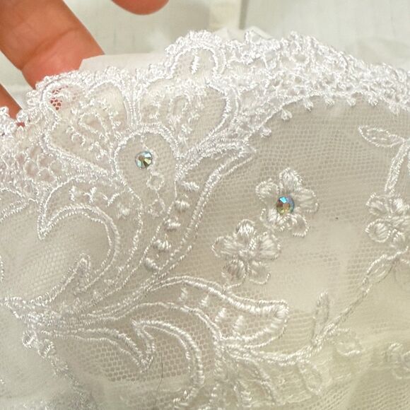 LISE CHARMEL Bra ACA3051 Underwire Unlined 38C Crystals Lace Embroidered White - Picture 4 of 11